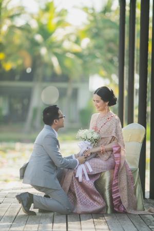 ชุดไทยเจ้าสาว ชุดไทยจักรพรรดิ์ เช่าที่แบมบี้ เวดดิ้ง ห้วยขวาง